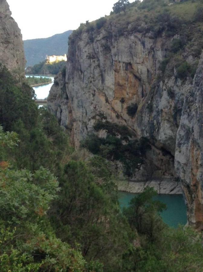 Apartamento Pirineo Aragones Sabiñánigo Екстериор снимка